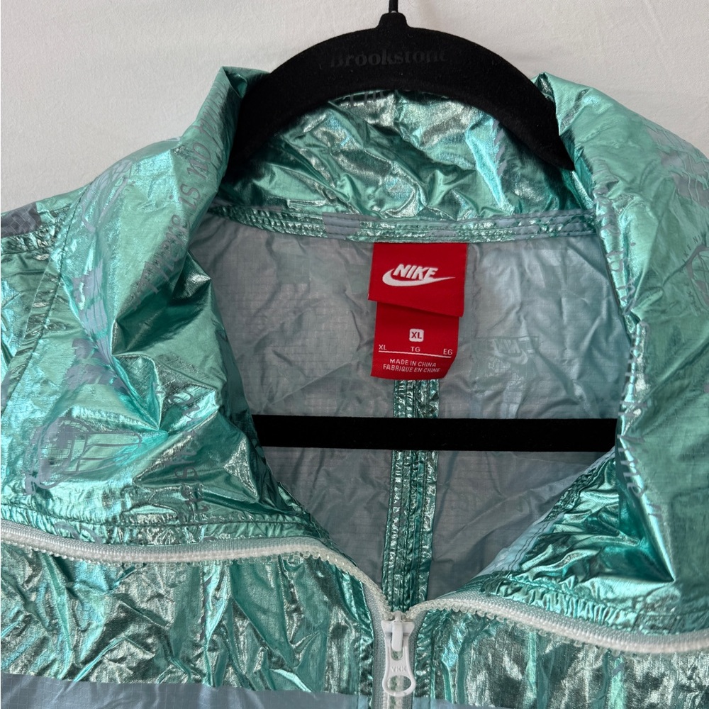 Nike Sportswear Women's Metallic Half-Zip Jacket